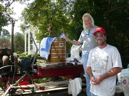 Images/hiddcele07 119.jpg